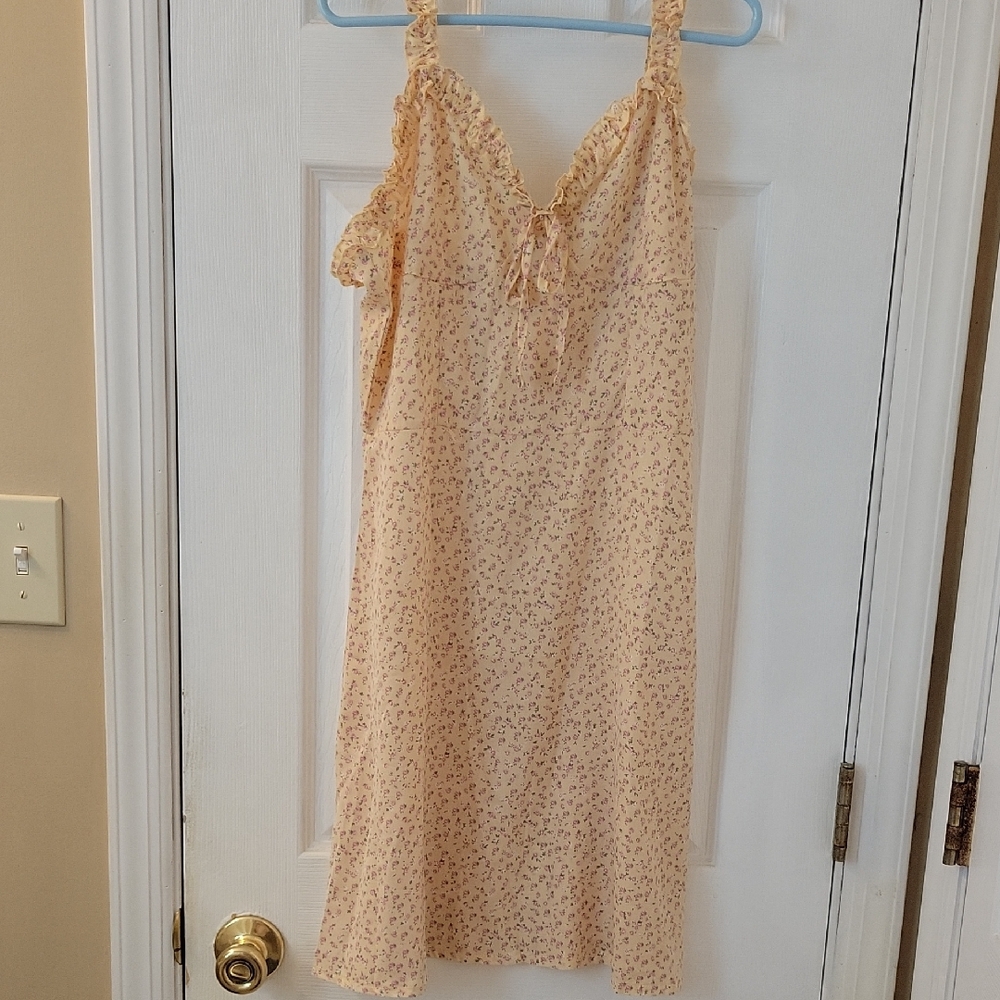 ROMWE Peach Floral Ditsy Floral Frill Chemise Slip Dress New Without Tags - Picture 4 of 12